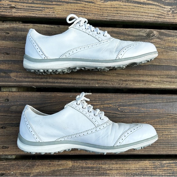 FootJoy Shoes Footjoy Lopro White Leather Classic Cleatless Golf